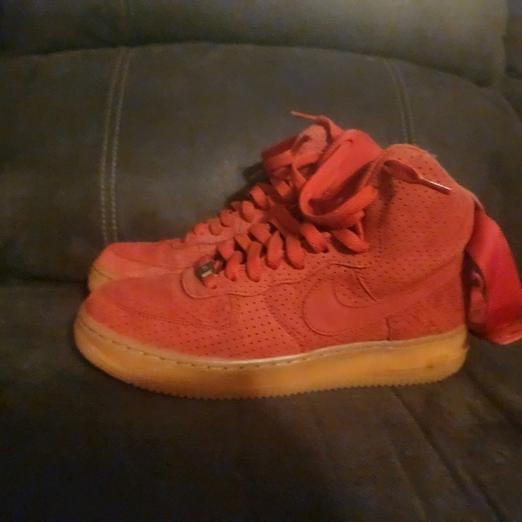 Vintage Red Velvet Nike AF1 - Picture 1 of 4